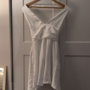 Zara Elegant White V-Neck Women's Dress